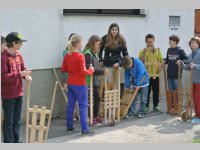 Osterratschen in Neufeld, 19.04.2014