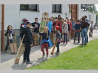 Osterratschen in Neufeld, 19.04.2014