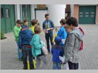 Osterratschen in Neufeld, 19.04.2014