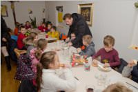 Roratefrhstck mit Volksschlern in Neufeld, 10.12.2015