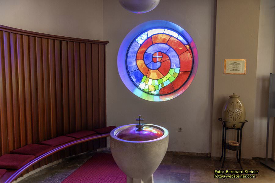 Hundertwasserkirche Bärnbach, Pfarrkirche hl. Barbara, September 2023